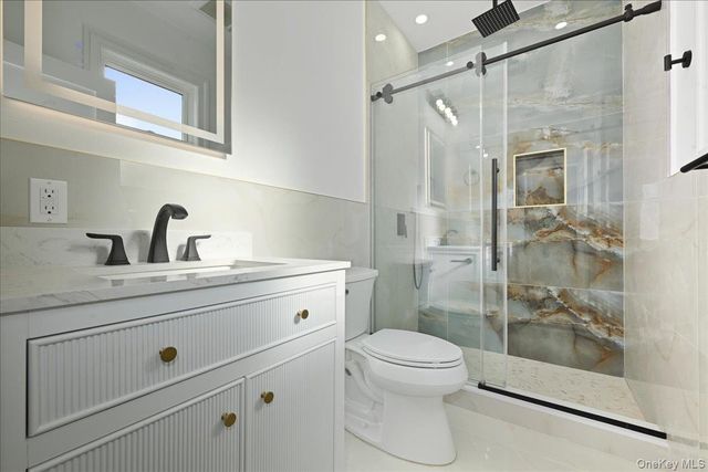 319 Blacksmith Road W, Levittown, NY 11756