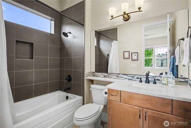 5214 Waldron Drive NE, Olympia, WA 98516
