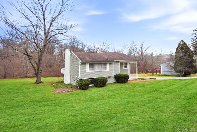 55 Robin Drive, Carmel, NY 10512