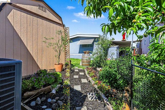 112 A St, Concord, CA 94520
