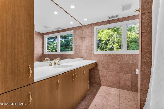 140 Tindall Road, Middletown, NJ 07748