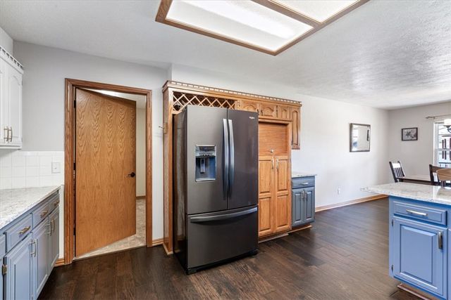 29 Indian Wells Drive, Holiday Island, AR 72631