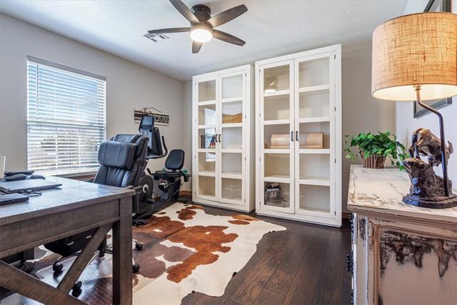 29 Indian Wells Drive, Holiday Island, AR 72631