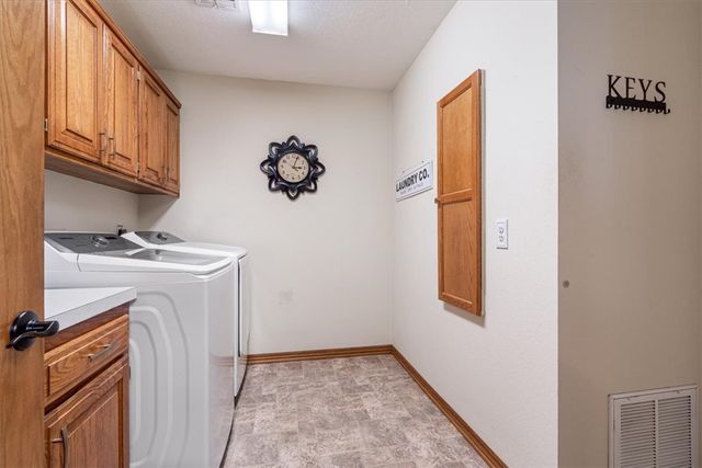 29 Indian Wells Drive, Holiday Island, AR 72631