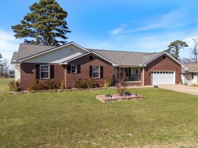 29 Indian Wells Drive, Holiday Island, AR 72631