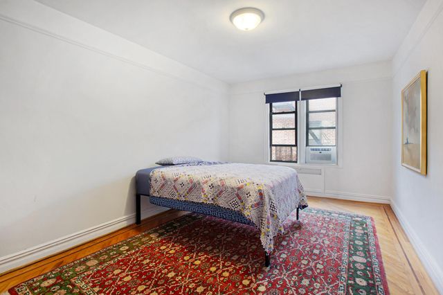 687 W 204th St Apt 6D, New York City, NY 10034