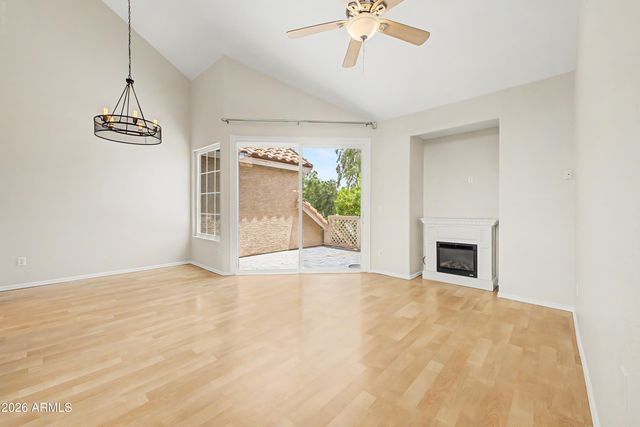 1633 E LAKESIDE Drive 135, Gilbert, AZ 85234