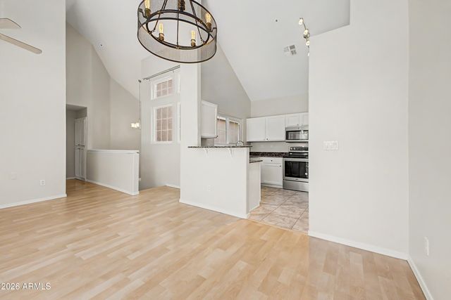 1633 E LAKESIDE Drive 135, Gilbert, AZ 85234