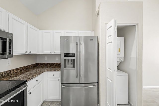 1633 E LAKESIDE Drive 135, Gilbert, AZ 85234