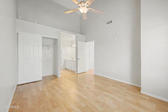 1633 E LAKESIDE Drive 135, Gilbert, AZ 85234