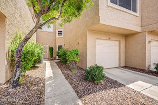 1633 E LAKESIDE Drive 135, Gilbert, AZ 85234