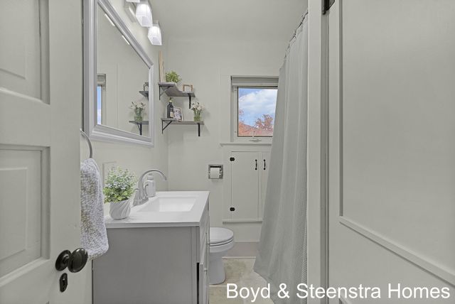 183 3rd Street Ne, Cedar Springs City, MI 49319