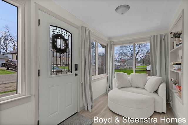 183 3rd Street Ne, Cedar Springs City, MI 49319