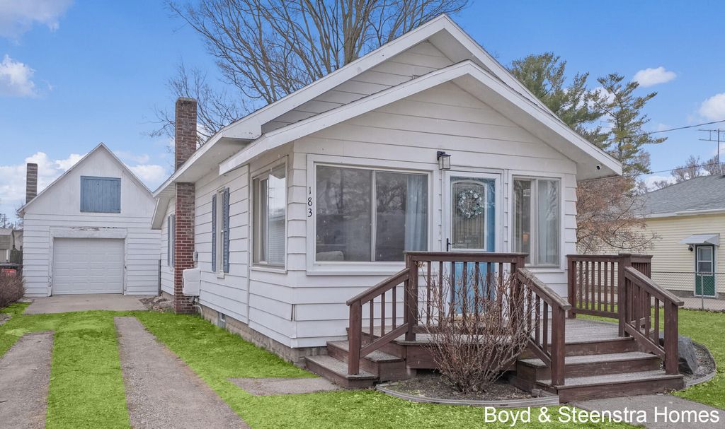 183 3rd Street Ne, Cedar Springs City, MI 49319