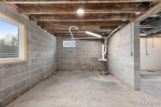 10928 Adams Street, Holland Twp, MI 49423