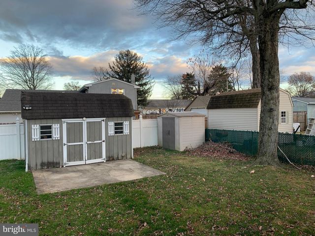 825 TULIP AVE, Croydon, PA 19021