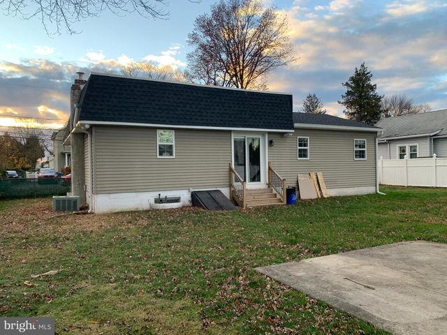 825 TULIP AVE, Croydon, PA 19021