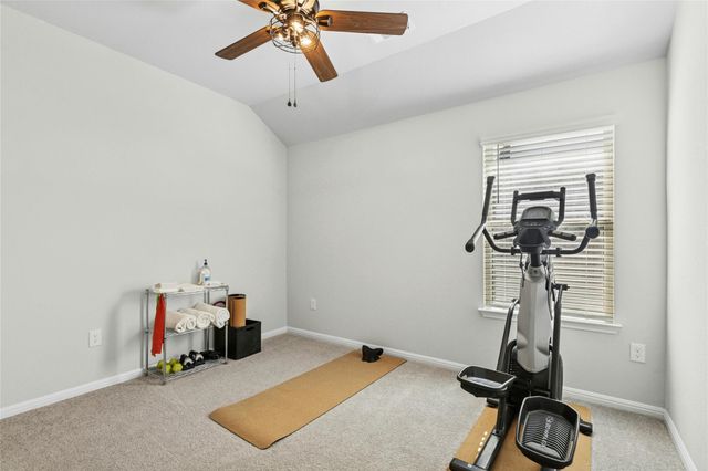 185 Dogvane CIR, Kyle, TX 78640