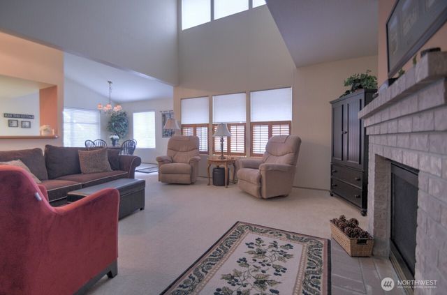 4216 Richmond Lane SE, Lacey, WA 98503