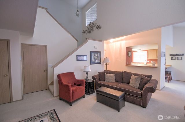 4216 Richmond Lane SE, Lacey, WA 98503