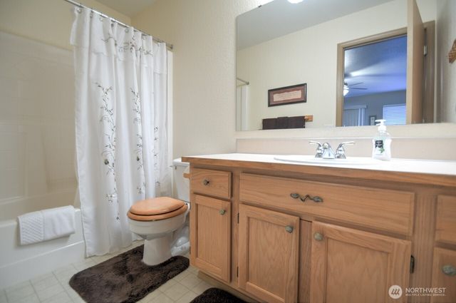 4216 Richmond Lane SE, Lacey, WA 98503