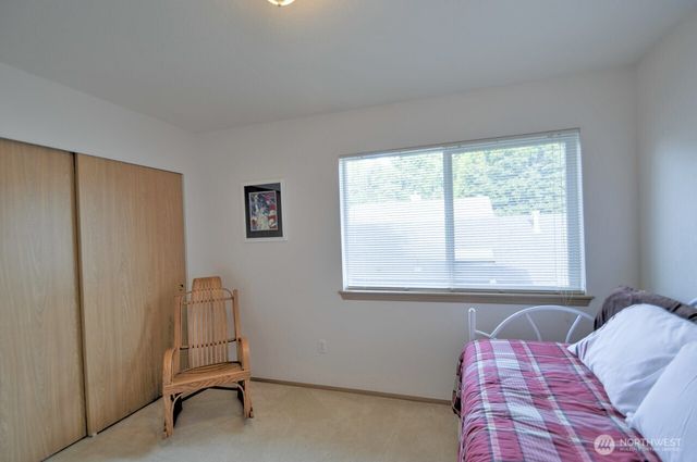 4216 Richmond Lane SE, Lacey, WA 98503
