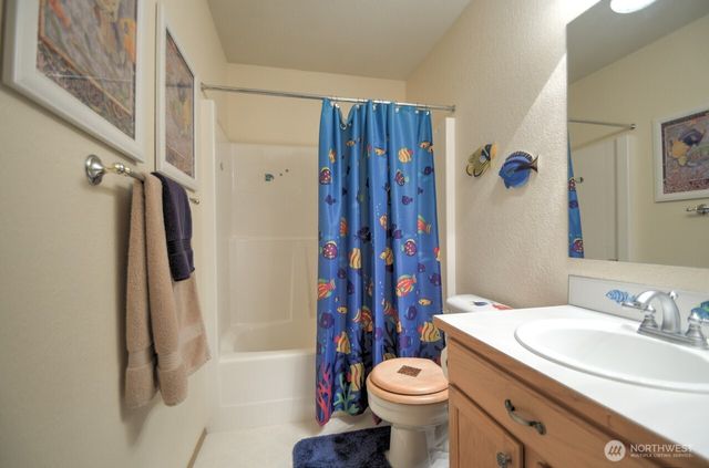 4216 Richmond Lane SE, Lacey, WA 98503