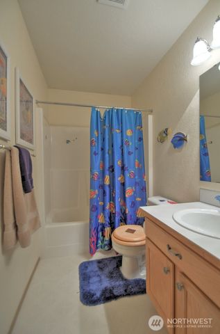 4216 Richmond Lane SE, Lacey, WA 98503