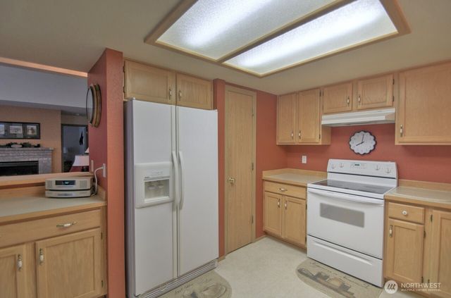 4216 Richmond Lane SE, Lacey, WA 98503