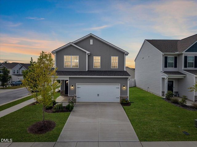 40 Branch Wood Drive, Fuquay Varina, NC 27526