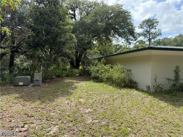 18251 Persimmon Ridge RD, Alva, FL 33920