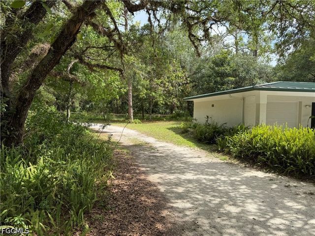 18251 Persimmon Ridge RD, Alva, FL 33920