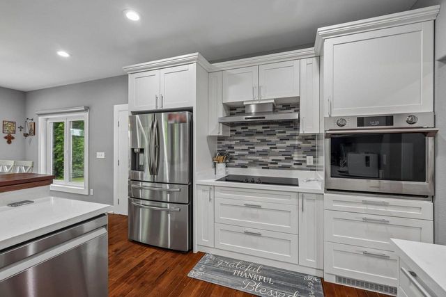 W166S7110 Still Meadow COURT, Muskego, WI 53150