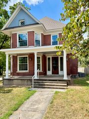 402 N Wall Avenue, Joplin, MO 64801