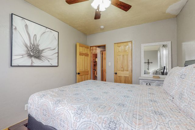 2635 Monroe Street NE, Albuquerque, NM 87110