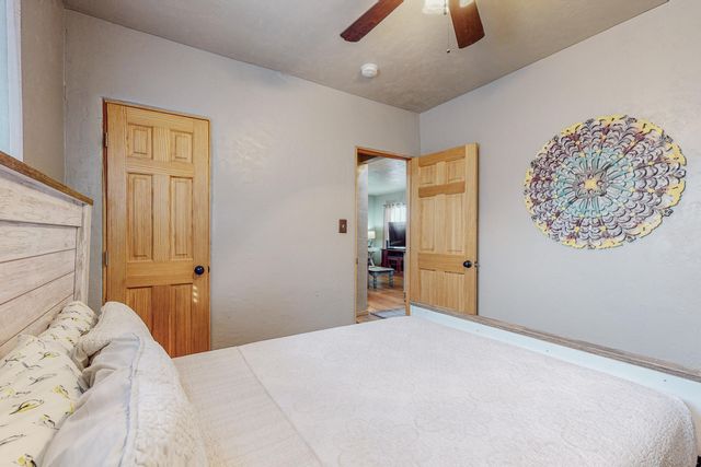 2635 Monroe Street NE, Albuquerque, NM 87110