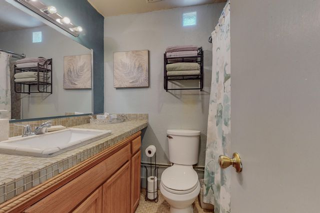 2635 Monroe Street NE, Albuquerque, NM 87110