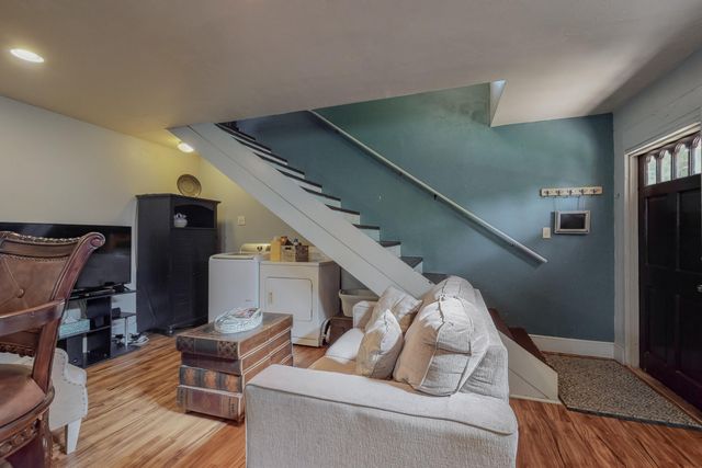 2635 Monroe Street NE, Albuquerque, NM 87110