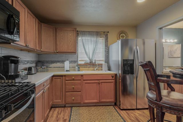 2635 Monroe Street NE, Albuquerque, NM 87110