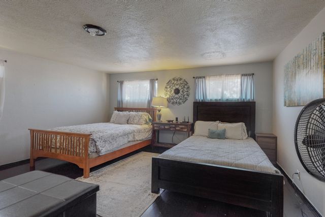 2635 Monroe Street NE, Albuquerque, NM 87110