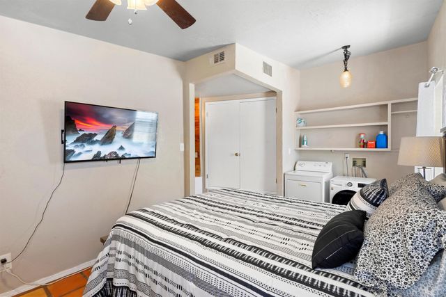 2635 Monroe Street NE, Albuquerque, NM 87110