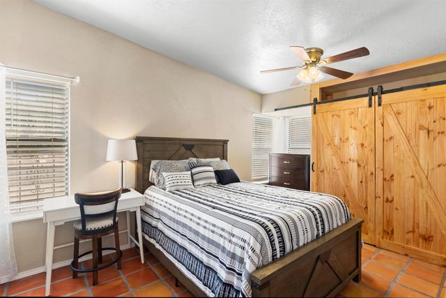 2635 Monroe Street NE, Albuquerque, NM 87110