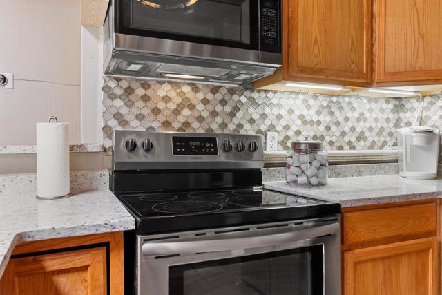 2635 Monroe Street NE, Albuquerque, NM 87110