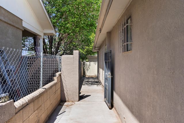 2635 Monroe Street NE, Albuquerque, NM 87110