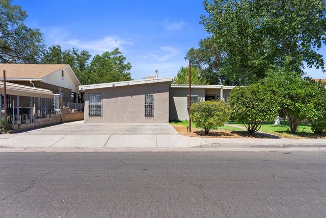 2635 Monroe Street NE, Albuquerque, NM 87110