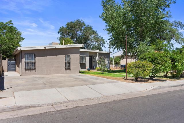 2635 Monroe Street NE, Albuquerque, NM 87110