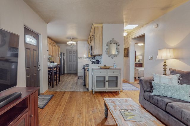 2635 Monroe Street NE, Albuquerque, NM 87110