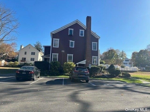 68 Nassau Road 2nd Floor, Huntington, NY 11743