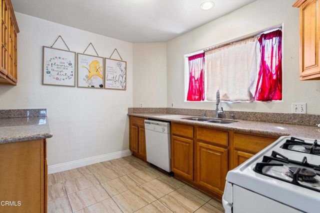 907 W Mission Road B, Alhambra, CA 91801