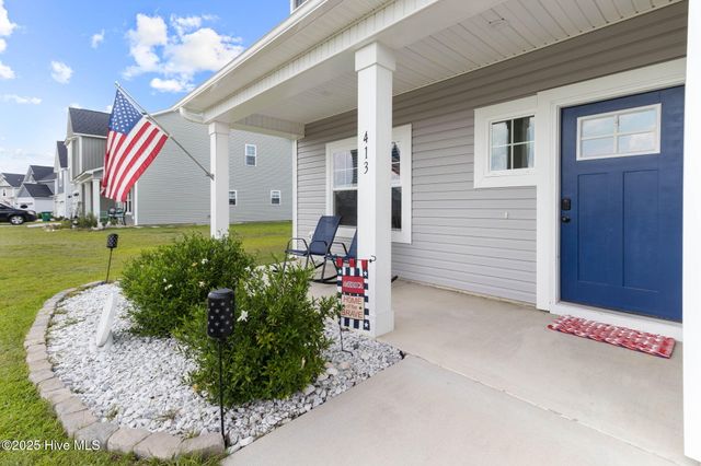 413 Bay Harbor Court, Hubert, NC 28539